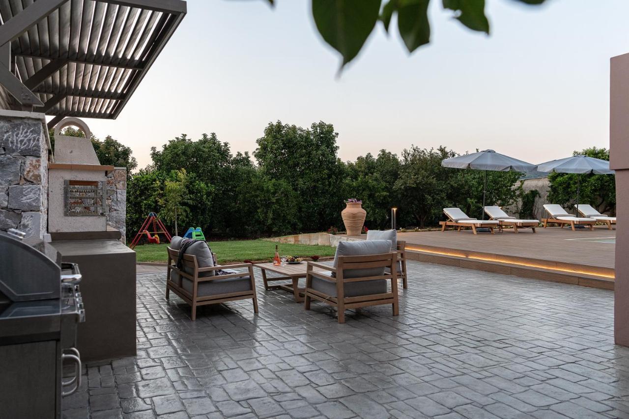Villa Enny, 3 Bd With Private Heated Pool Agia  エクステリア 写真